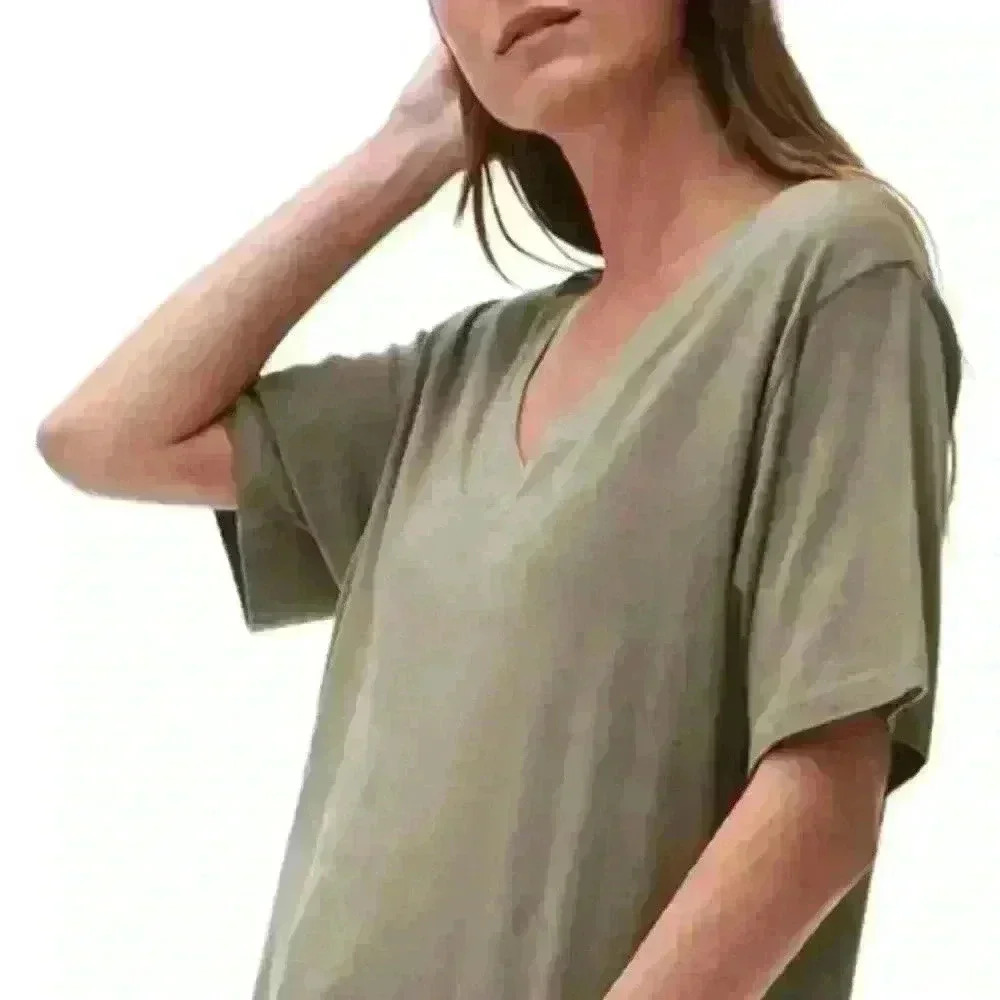 NWT Michael Stars Cyrus V-Neck High-Low Tee - Picture 11 of 13